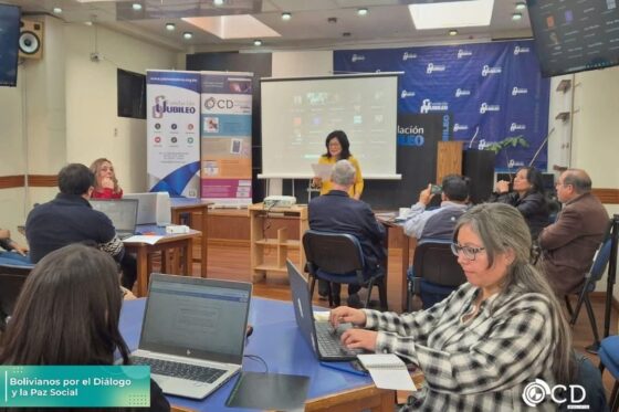 Periodistas construyen Decálogo por la Autorregulación y la Ética Periodística